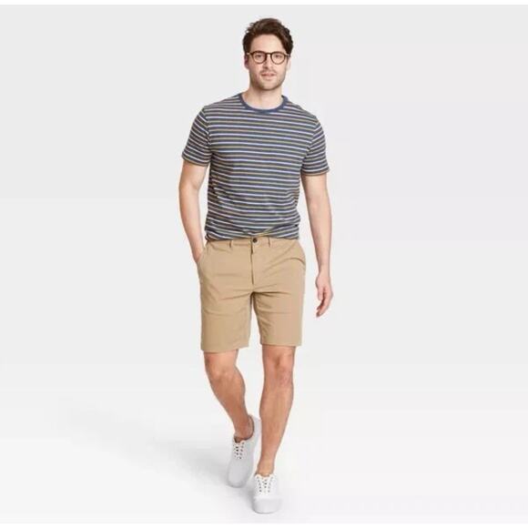 Goodfellow & Co Men's 9" Flat Front Tech Chino Shorts, Stretch, Khaki 28W - Picture 1 of 5